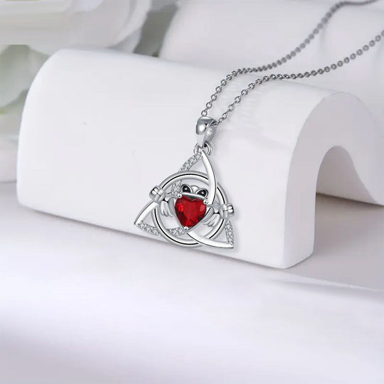 European And American Fashion Vintage Pendant Necklace Heart-shaped Accessories Geometric Design