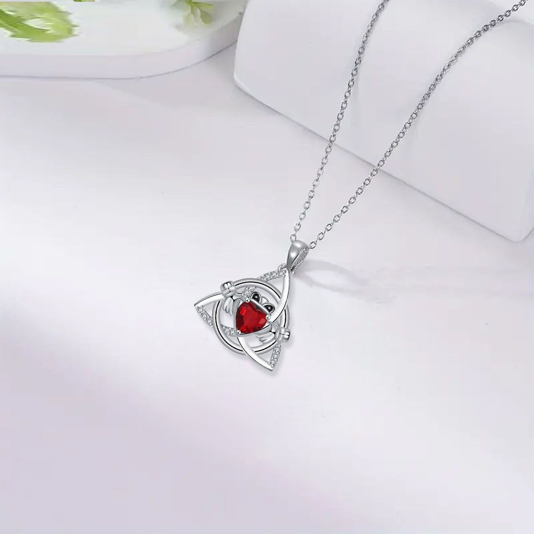 European And American Fashion Vintage Pendant Necklace Heart-shaped Accessories Geometric Design