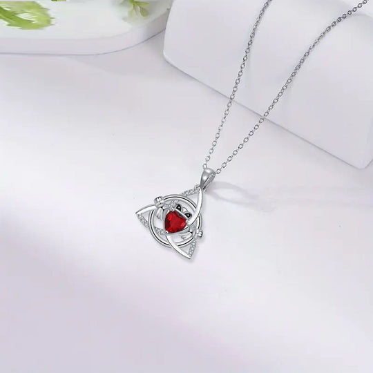 European And American Fashion Vintage Pendant Necklace Heart-shaped Accessories Geometric Design